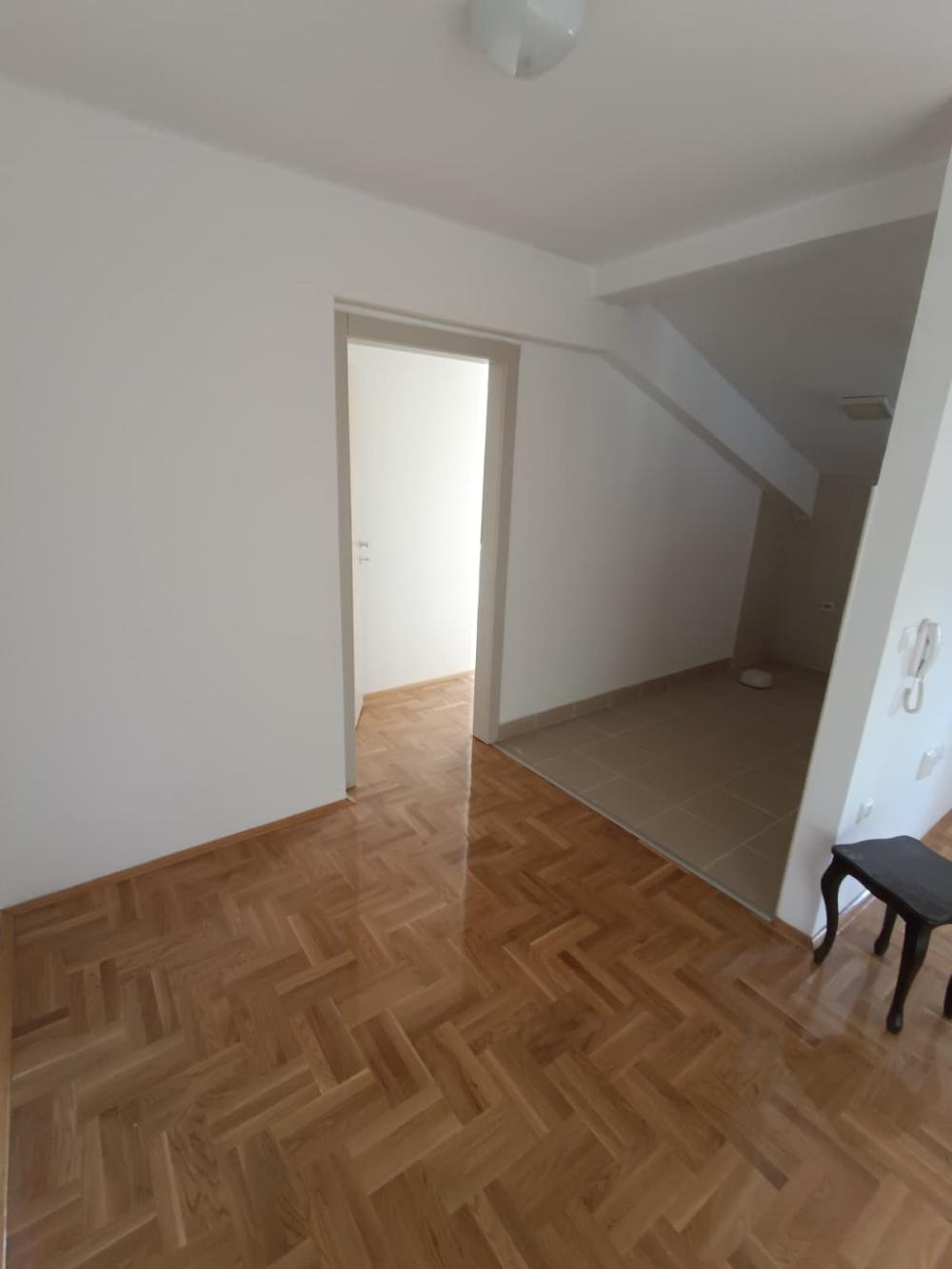 Slika 3 - U blizini Pravnog fakulteta, Dvoiposoban stan na prodaju, 54.13m2, 89.595€